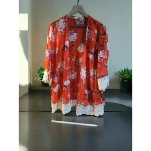 Rewind Cardigan Blouse Womens Size Small Red Pink Floral Pattern Short Sleeve